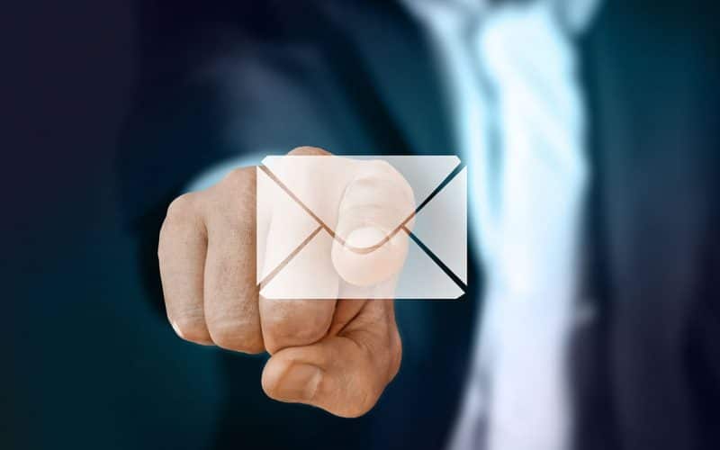 frequência de e-mail